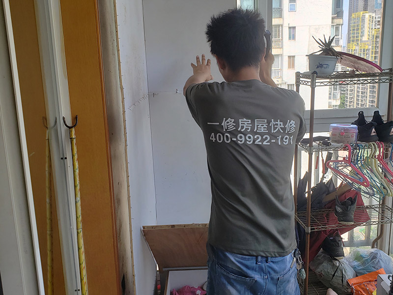 深圳定做铝合金门窗多少钱一平米，价格是多少