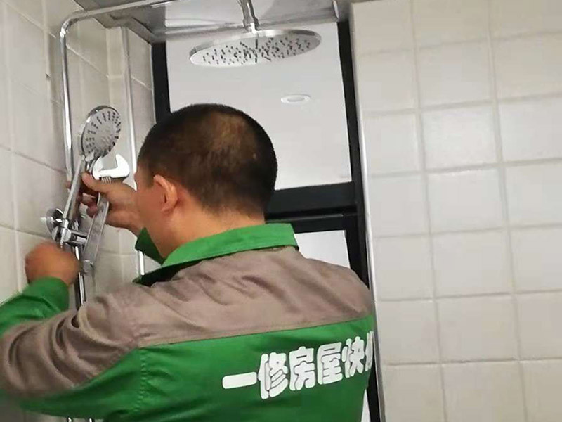 广州浴霸安装公司,广州浴霸安装师傅,广州安装浴霸收费多少钱