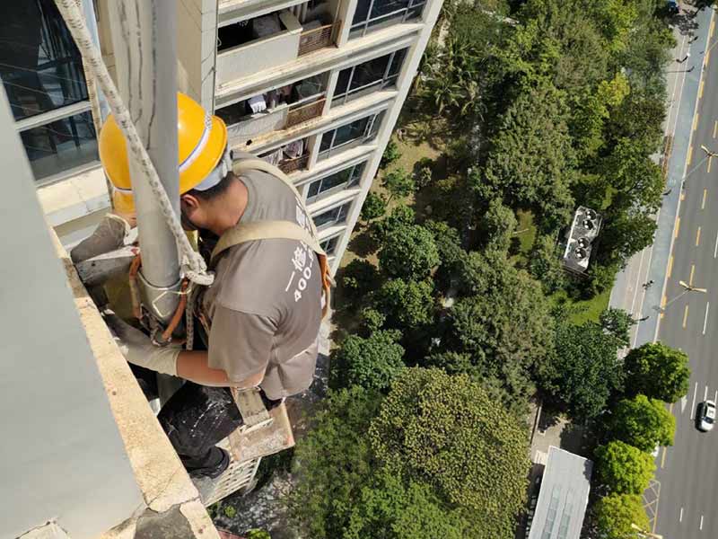 成都防水公司联系方式哪里找，找到以后如何做才能避免上当受骗