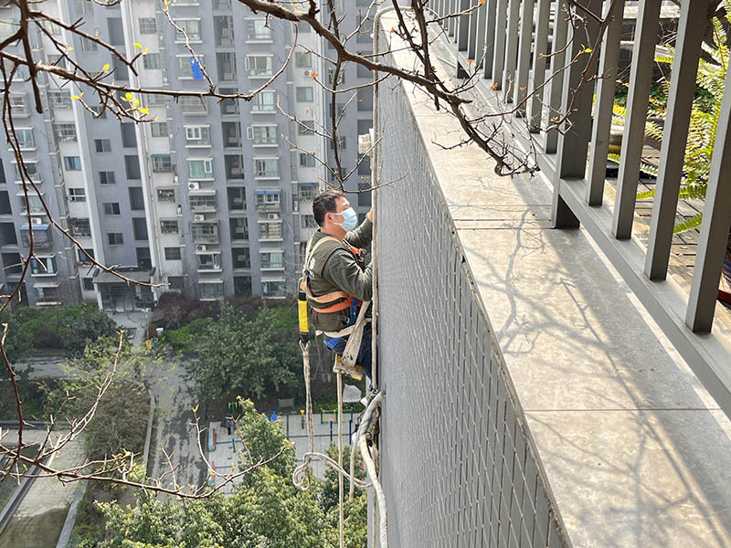 阳台雨棚漏水室内补救办法
