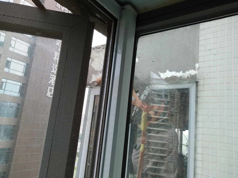 窗户外墙做防水